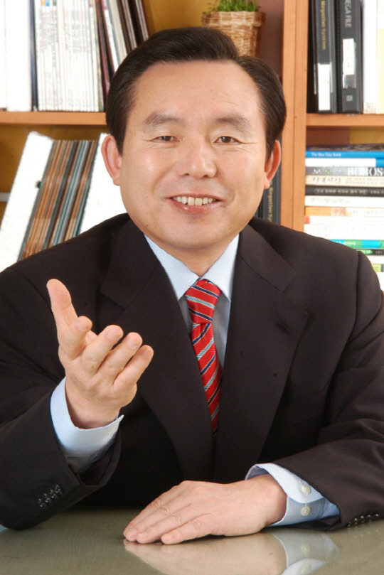 이인제 전 국회의원. 이인제 페이스북